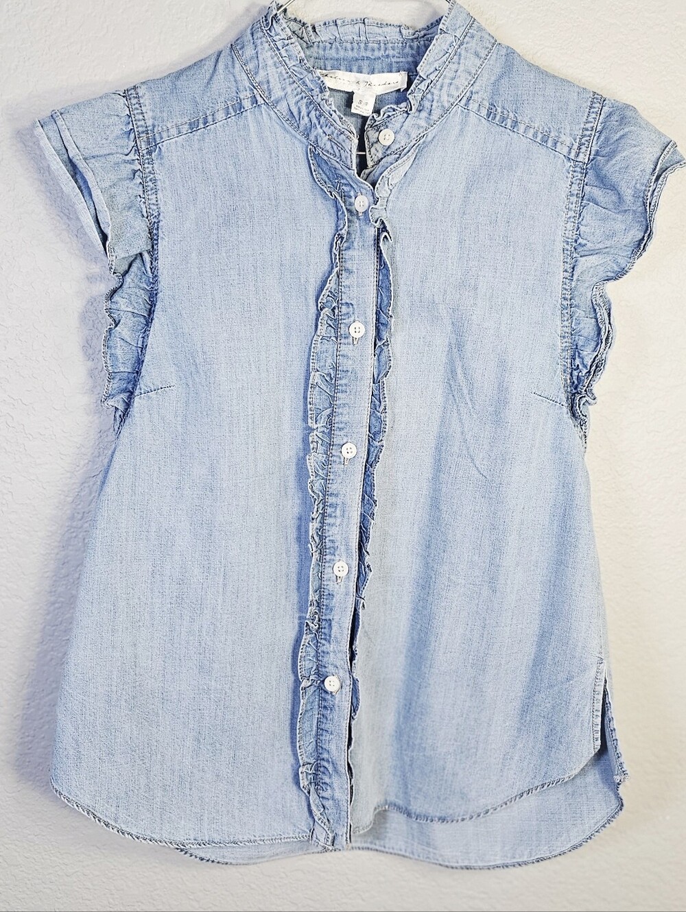 Chelsea & Theodore Petite Small Chambray Ruffle Button Front Blouse Light Wash